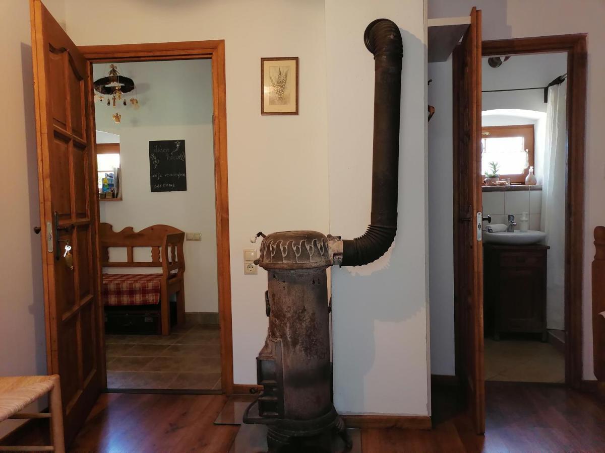 Mives Vendeghaz Hotel Pogány Екстериор снимка