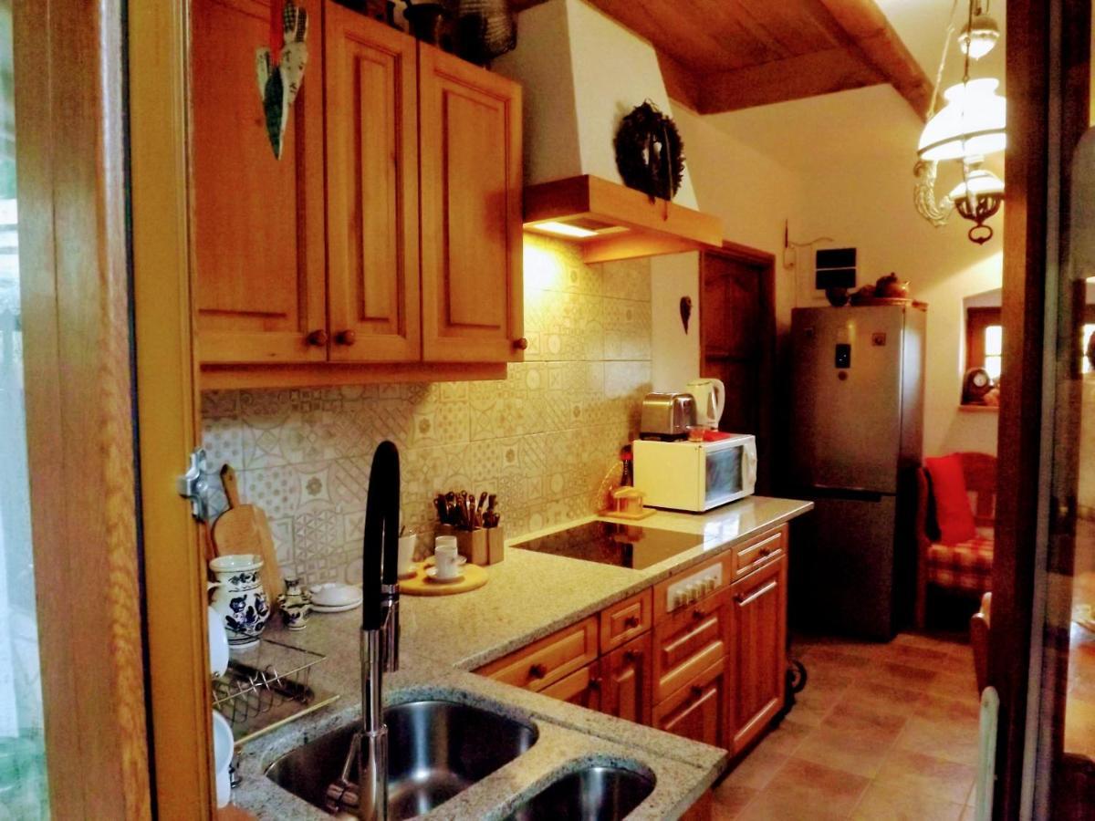 Mives Vendeghaz Hotel Pogány Екстериор снимка