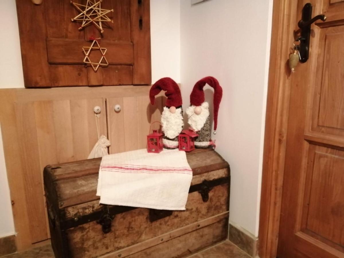 Mives Vendeghaz Hotel Pogány Екстериор снимка
